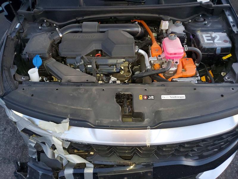 52363896 :رقم المزاد ، KNDPU3DG5S7237671 vin ، 2025 Kia Sportage مزاد بيع