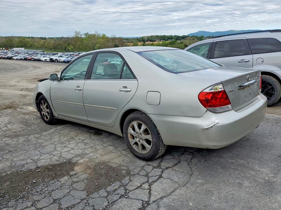 2005 Toyota Camry მანქანა იყიდება აუქციონზე, vin: 4T1BF30K15U093505, აუქციონის ნომერი: 52716106