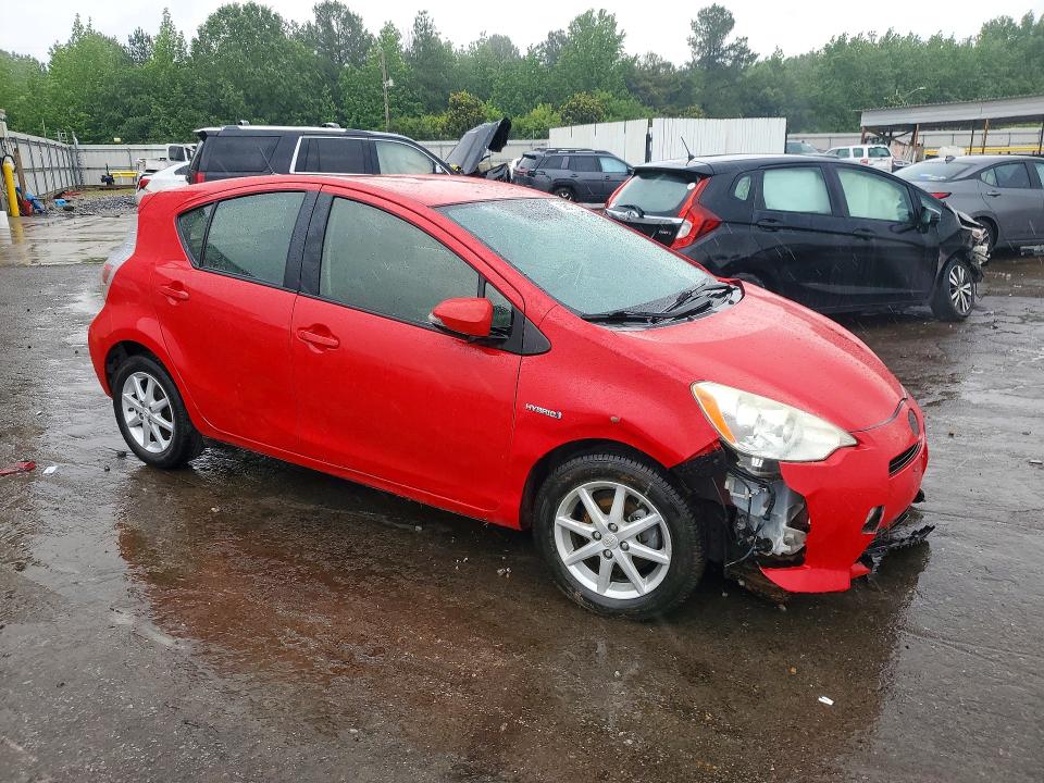 Продажа на аукционе авто 2013 Toyota Prius C, vin: JTDKDTB33D1031524, номер лота: 52587586