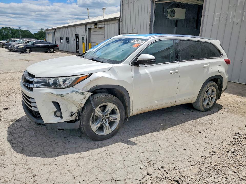 Auction sale of the 2018 Toyota Highlander, vin: 5TDDZRFH7JS907156, lot number: 53435576
