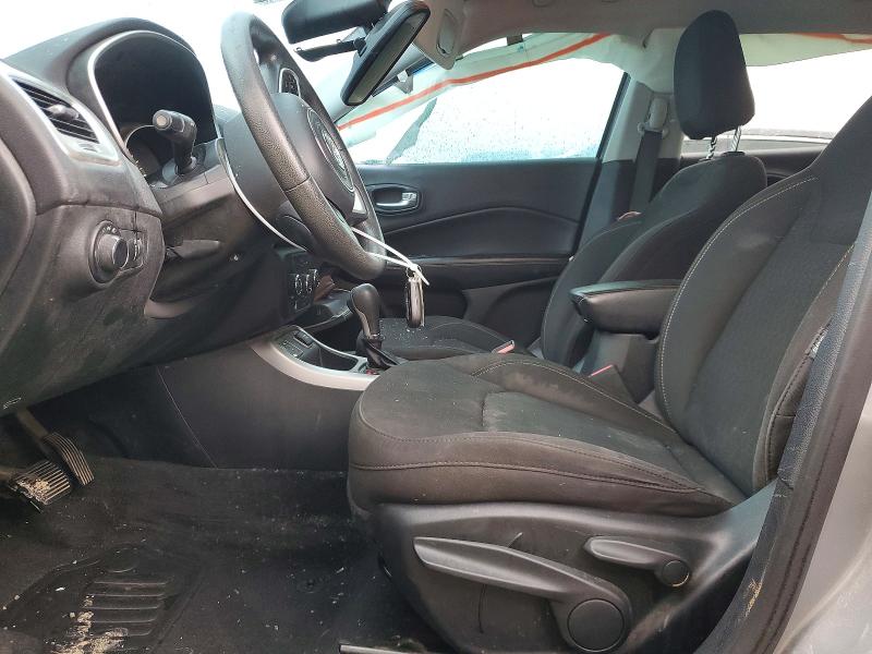 53384536 :رقم المزاد ، 3C4NJCAB9JT204143 vin ، 2018 Jeep Compass مزاد بيع