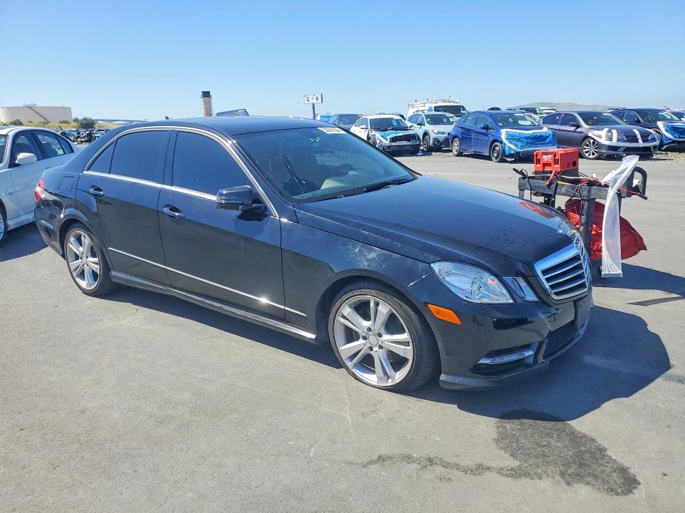 Продажа на аукционе авто 2013 Mercedes-benz E, vin: WDDHF8JB4DA692348, номер лота: 53261526