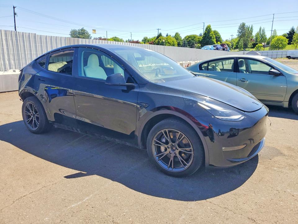 Продажа на аукционе авто 2024 Tesla Model Y, vin: 7SAYGDEEXRF129701, номер лота: 51867486