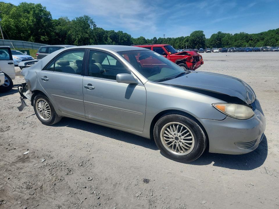 52318386 :رقم المزاد ، 4T1BF32K65U603487 vin ، 2005 Toyota Camry مزاد بيع