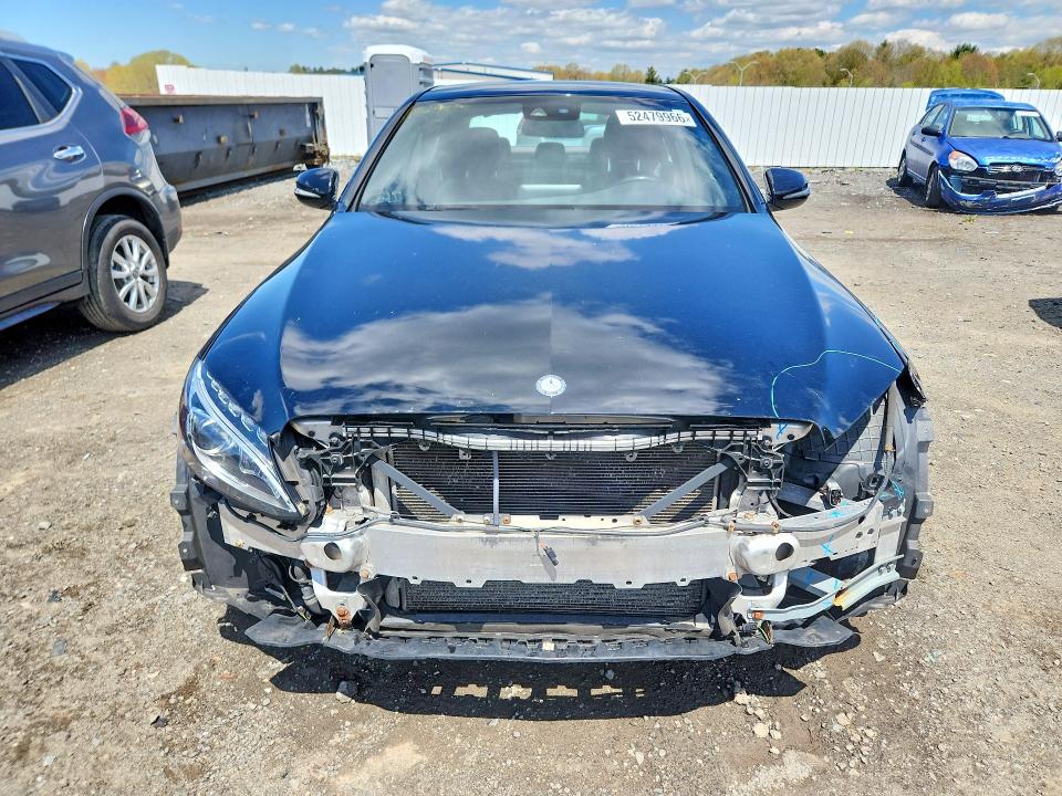Продажа на аукционе авто 2016 Mercedes-benz C, vin: 55SWF4KB5GU117114, номер лота: 52479966