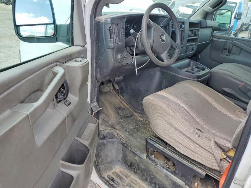 52838406 :رقم المزاد ، 1GCWGAF11H1325189 vin ، 2017 Chev Express 2500 مزاد بيع