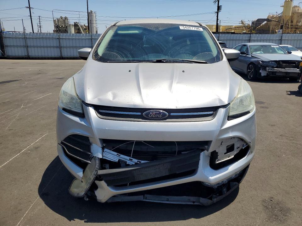 2015 Ford Escape მანქანა იყიდება აუქციონზე, vin: 1FMCU0GX5FUB31135, აუქციონის ნომერი: 54207796