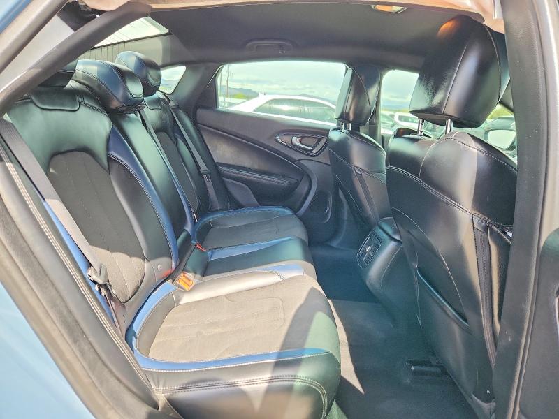 2015 Chrysler 200 მანქანა იყიდება აუქციონზე, vin: 1C3CCCDG1FN690953, აუქციონის ნომერი: 52020066