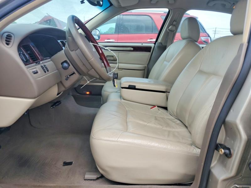 Продажа на аукционе авто 2005 Lincoln Town Car, vin: 1LNHM82W05Y630001, номер лота: 54152916
