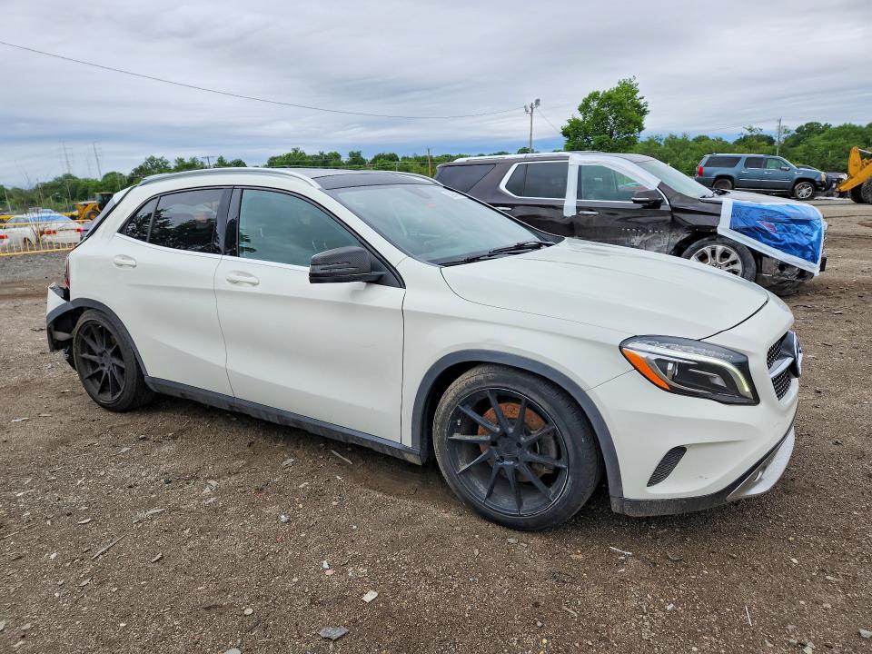 53964046 :رقم المزاد ، WDCTG4GB4FJ031482 vin ، 2015 Mercedes-benz Gla مزاد بيع