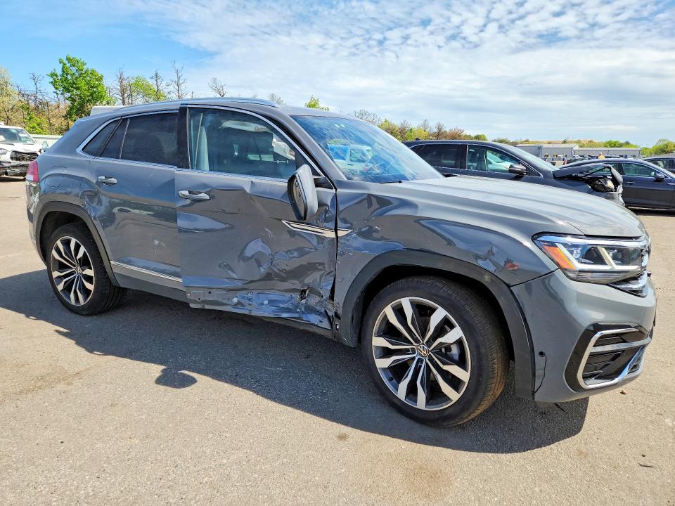 54635696 :رقم المزاد ، 1V2FE2CA2PC215155 vin ، 2023 Volkswagen Atlas Cross Sport مزاد بيع