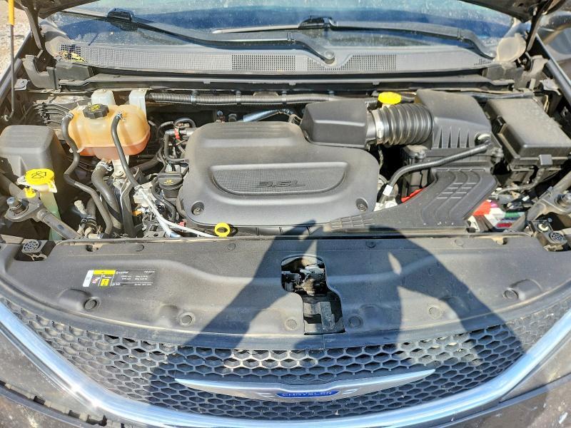 53303206 :رقم المزاد ، 2C4RC1DG0LR264714 vin ، 2020 Chrysler Voyager مزاد بيع