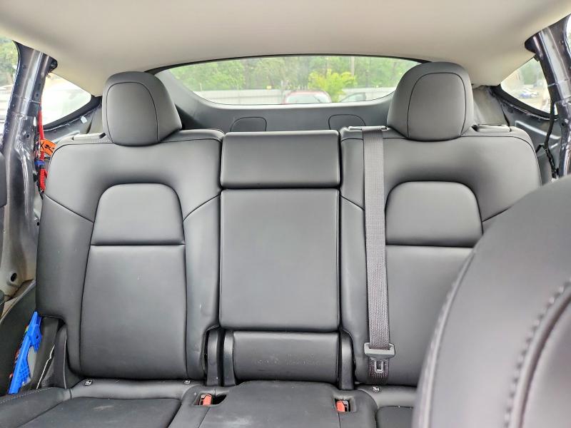 2024 Tesla Model Y მანქანა იყიდება აუქციონზე, vin: 7SAYGDEEXRF074411, აუქციონის ნომერი: 54010986