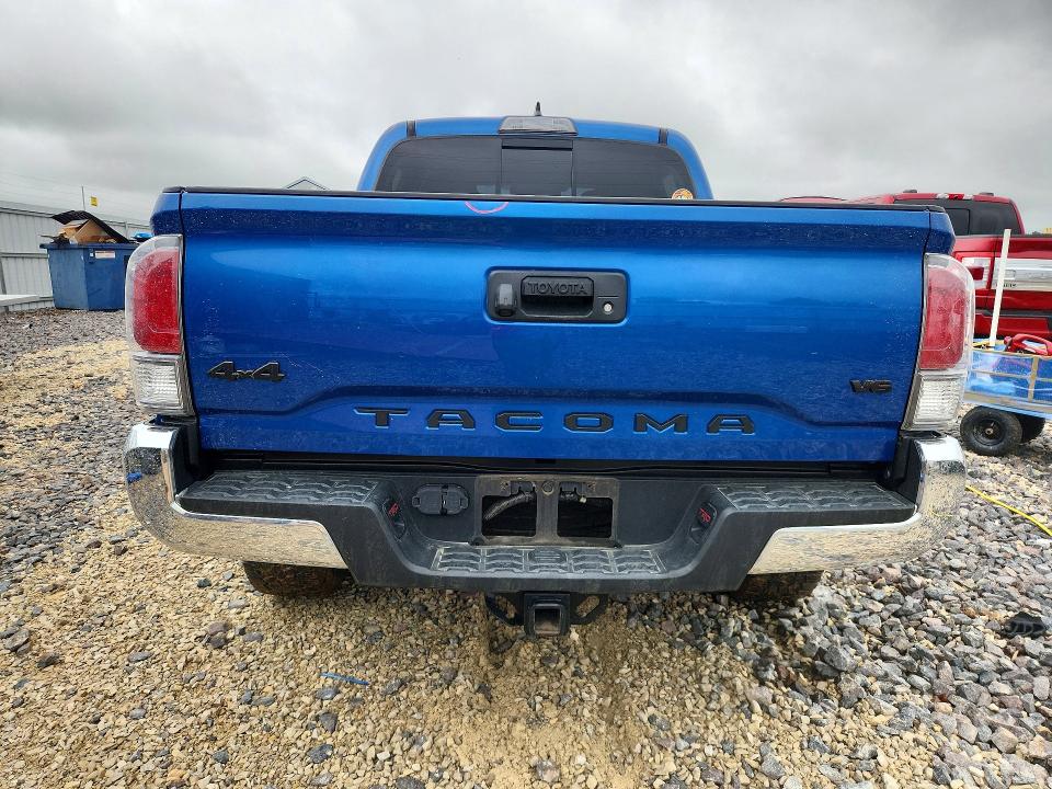 54111406 :رقم المزاد ، 3TMCZ5AN0JM177785 vin ، 2018 Toyota Tacoma مزاد بيع