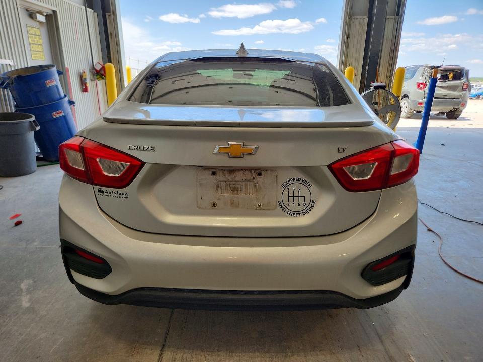 51914826 :رقم المزاد ، 1G1BD5SM9J7164388 vin ، 2018 Chevrolet Cruze مزاد بيع
