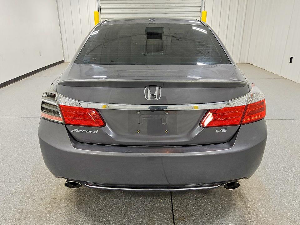 Продажа на аукционе авто 2015 Honda Accord, vin: 1HGCR3F85FA010867, номер лота: 54458686