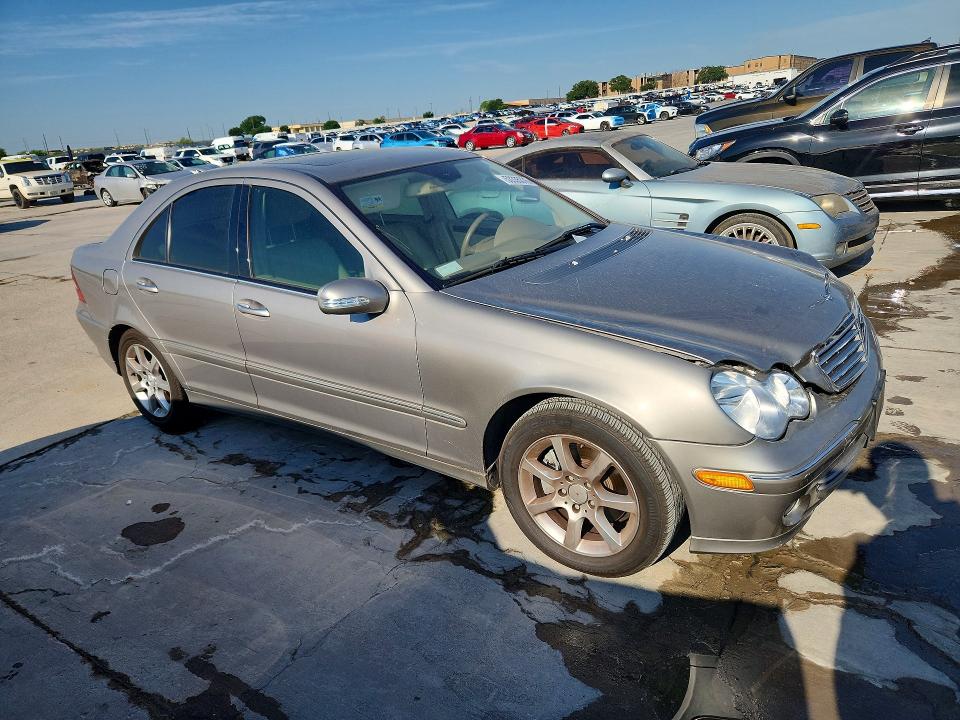 53335376 :رقم المزاد ، WDBRF54H77F875214 vin ، 2007 Mercedes-benz C مزاد بيع