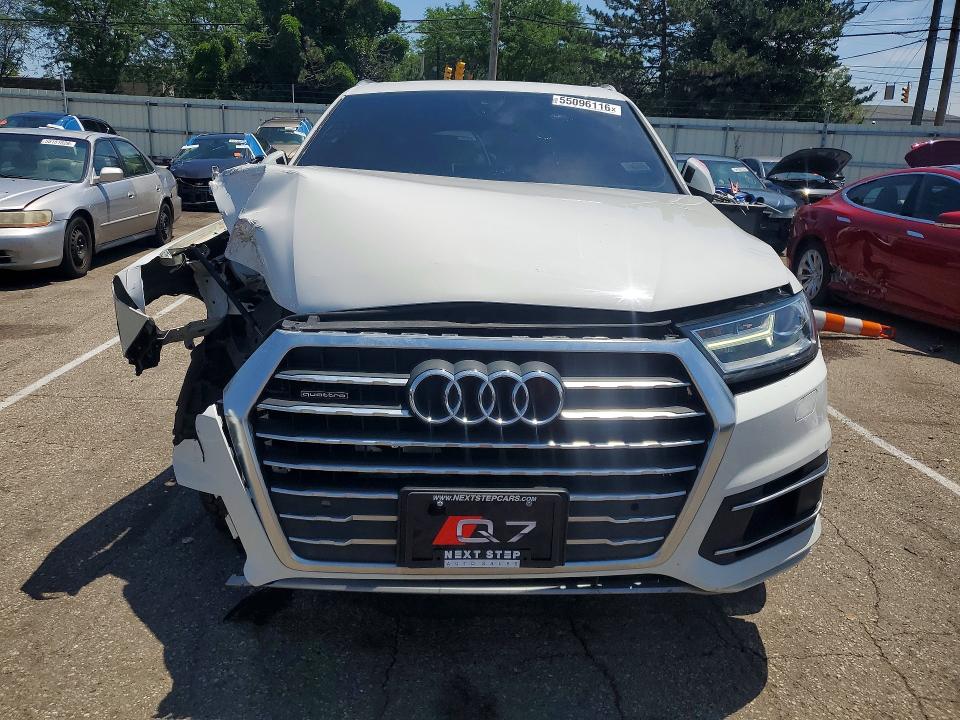 Продаж на аукціоні авто 2018 Audi Q7, vin: WA1LHAF73JD036253, номер лоту: 55096116