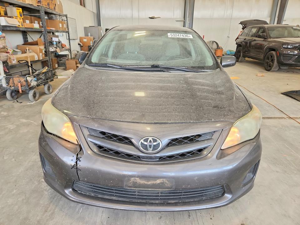53247436 :رقم المزاد ، 5YFBU4EE1CP049002 vin ، 2012 Toyota Corolla مزاد بيع