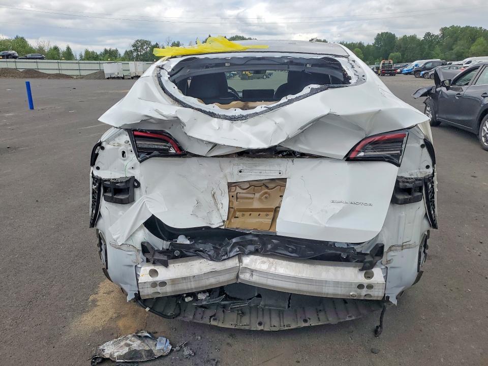 52705136 :رقم المزاد ، 5YJYGAEE0MF232081 vin ، 2021 Tesla Model Y مزاد بيع
