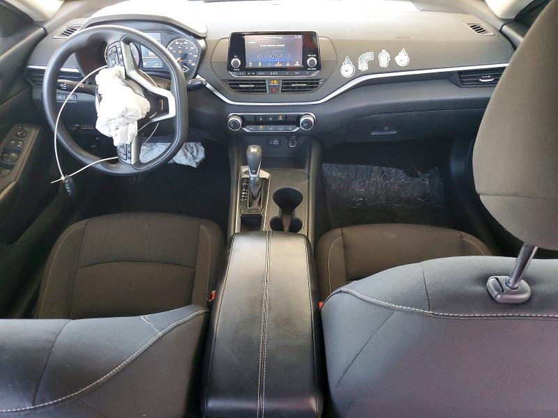 53206816 :رقم المزاد ، 1N4BL4BV4MN417037 vin ، 2021 Nissan Altima مزاد بيع