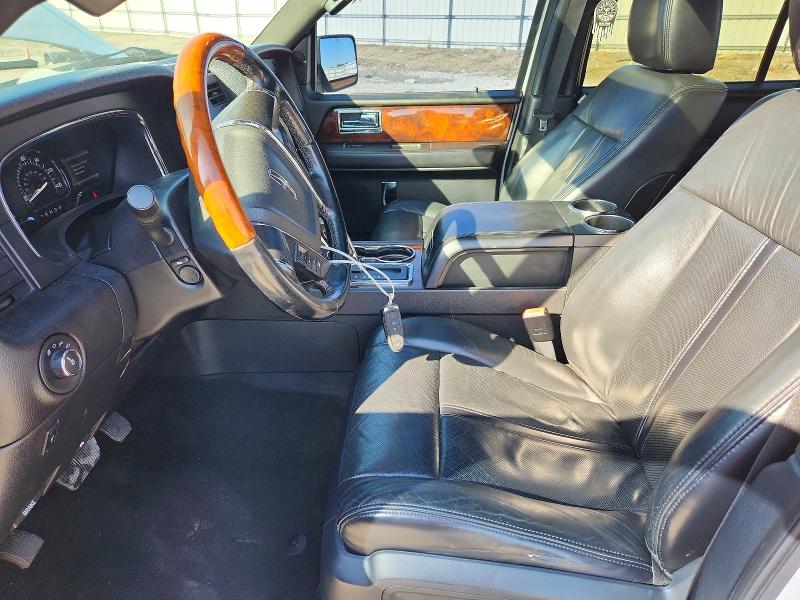 Продажа на аукционе авто 2015 Lincoln Townhouse Navigator, vin: 5LMJJ2JT8FEJ08988, номер лота: 52065456