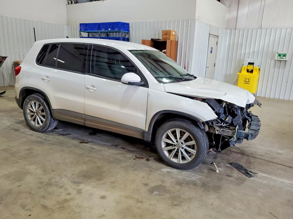 54665786 :رقم المزاد ، WVGAV3AX8EW541770 vin ، 2014 Volkswagen Tiguan مزاد بيع