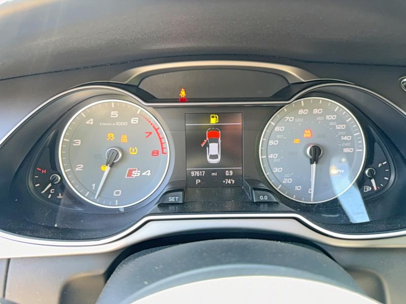 2015 Audi S4 მანქანა იყიდება აუქციონზე, vin: WAUBGAFL1FA014226, აუქციონის ნომერი: 52686646