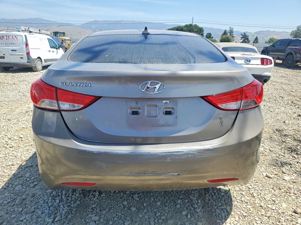 52255416 :رقم المزاد ، 5NPDH4AE5DH180614 vin ، 2013 Hyundai Elantra مزاد بيع