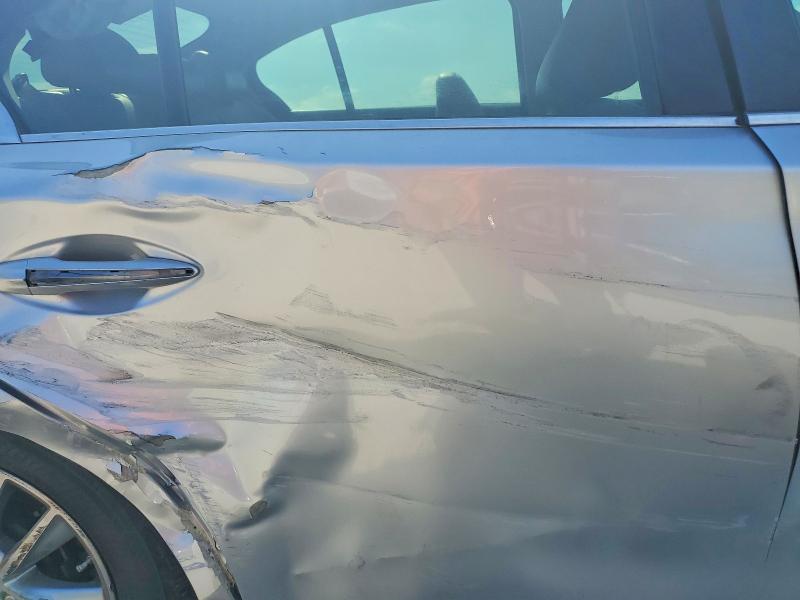 Продажа на аукционе авто 2015 Infiniti Q50, vin: JN1BV7AP1FM330359, номер лота: 52777256
