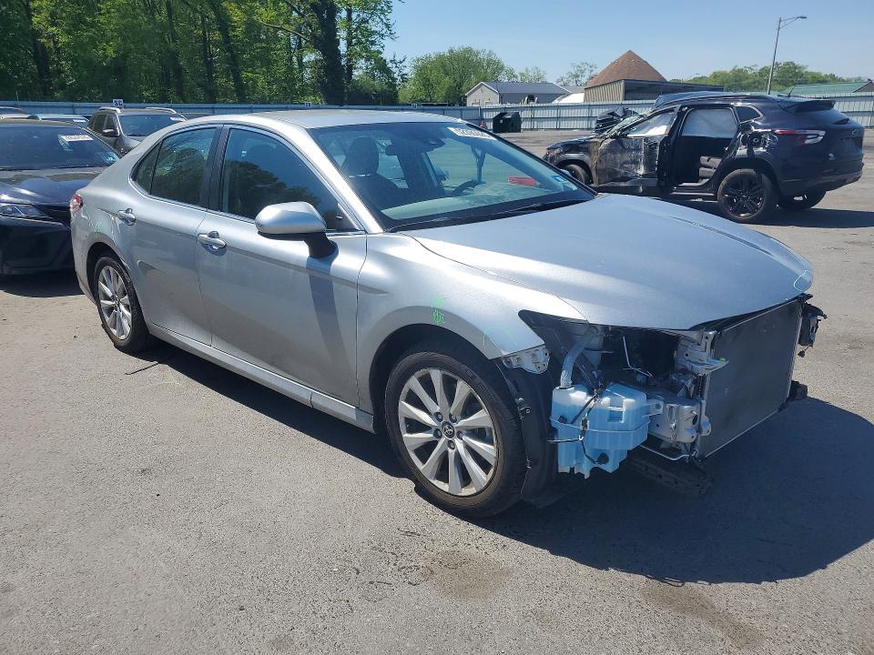 52395926 :رقم المزاد ، 4T1C11AK2LU870258 vin ، 2020 Toyota Camry مزاد بيع
