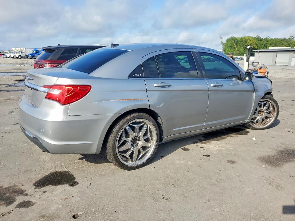 2013 Chrysler 200 მანქანა იყიდება აუქციონზე, vin: 1C3CCBAB8DN689816, აუქციონის ნომერი: 53563916