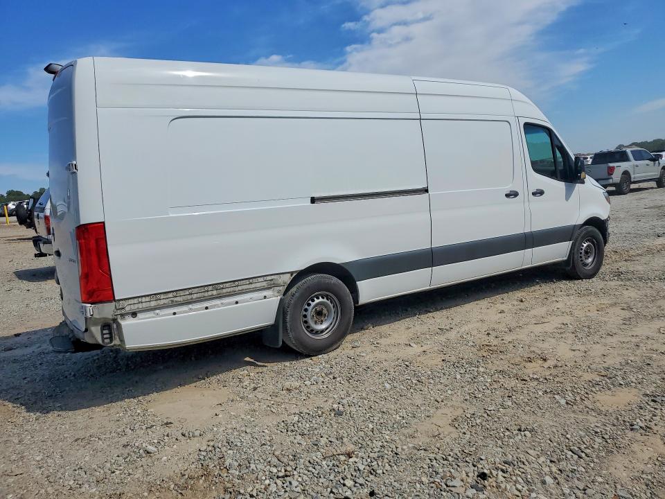52354456 :رقم المزاد ، W1W4DDHYXLT043632 vin ، 2020 Mercedes Benz Sprinter مزاد بيع