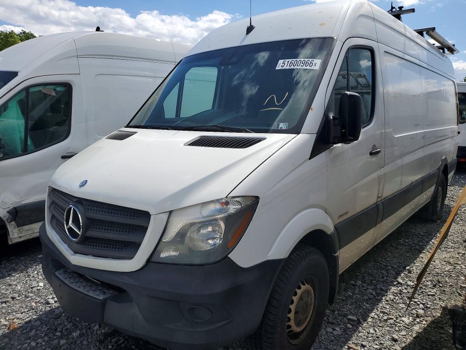 51600966 :رقم المزاد ، WD3PE8CD7GP186435 vin ، 2016 Mercedes-benz Sprinter مزاد بيع
