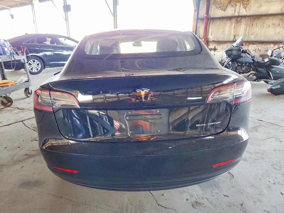 Продаж на аукціоні авто 2018 Tesla Model 3, vin: 5YJ3E1EB4JF128002, номер лоту: 54914436
