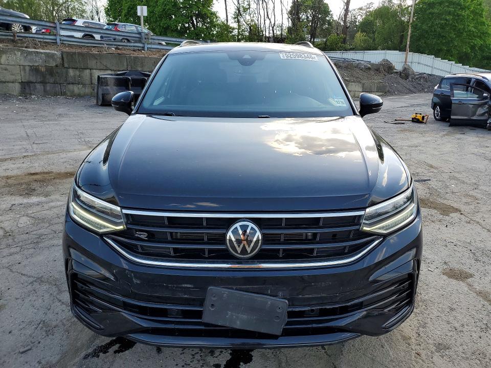52598346 :رقم المزاد ، 3VV8B7AX1NM024766 vin ، 2022 Volkswagen Tiguan مزاد بيع