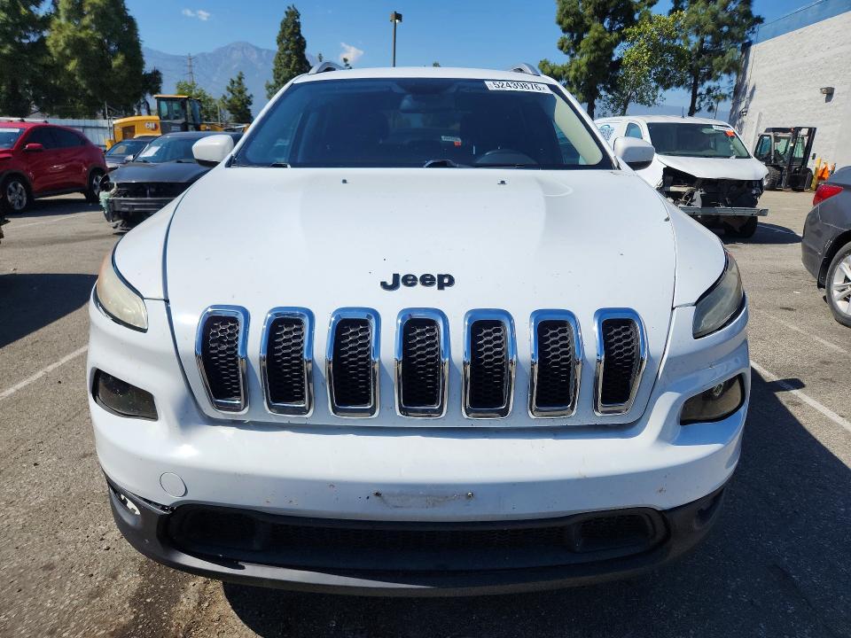 52439876 :رقم المزاد ، 1C4PJLCB7GW173015 vin ، 2016 Jeep Cherokee مزاد بيع