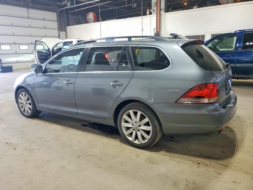 54877676 :رقم المزاد ، 3VWPL7AJ4AM686528 vin ، 2010 Volkswagen Jetta مزاد بيع