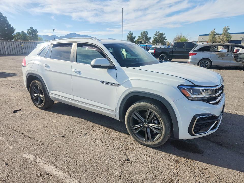 Продажа на аукционе авто 2021 Volkswagen Atlas Cross Sport, vin: 1V2PE2CA4MC240915, номер лота: 54513156
