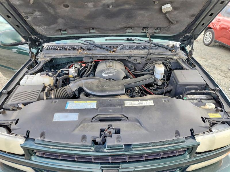 2001 Chevrolet Suburban მანქანა იყიდება აუქციონზე, vin: 3GNFK16T91G272191, აუქციონის ნომერი: 53072256