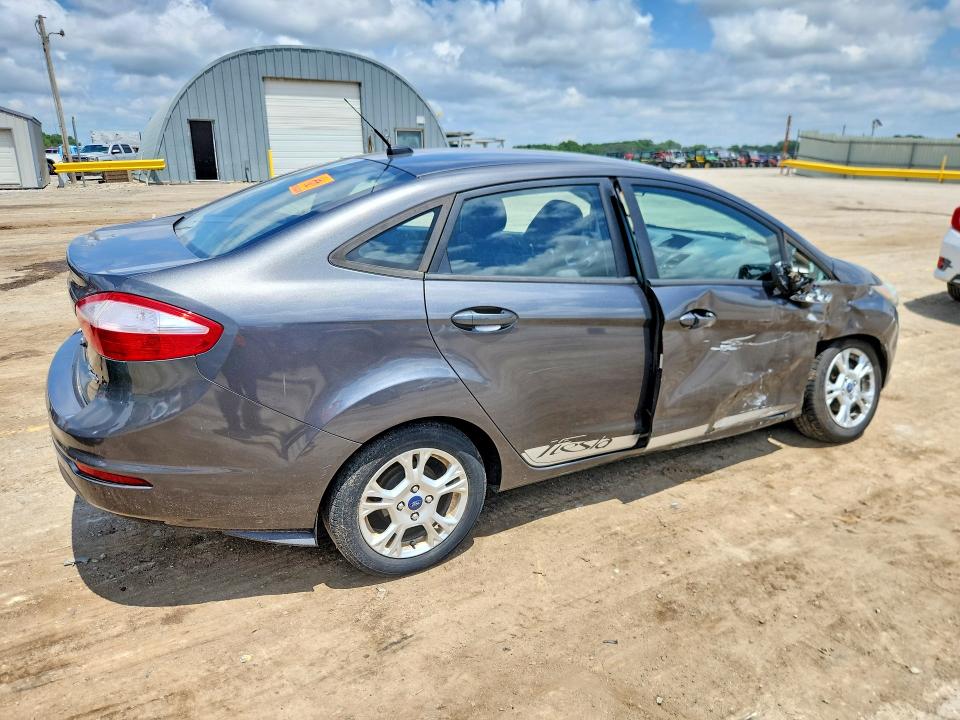 54305906 :رقم المزاد ، 3FADP4BJ7FM161709 vin ، 2015 Ford Fiesta مزاد بيع