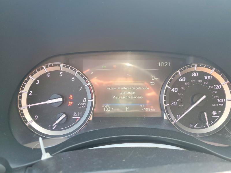 53781786 :رقم المزاد ، 5TDLZRBHXNS215898 vin ، 2022 Toyota Highlander مزاد بيع