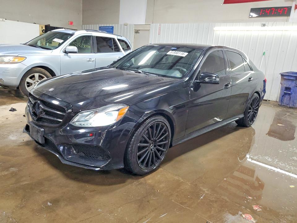 51880116 :رقم المزاد ، WDDHF8JB4GB283524 vin ، 2016 Mercedes-benz E مزاد بيع