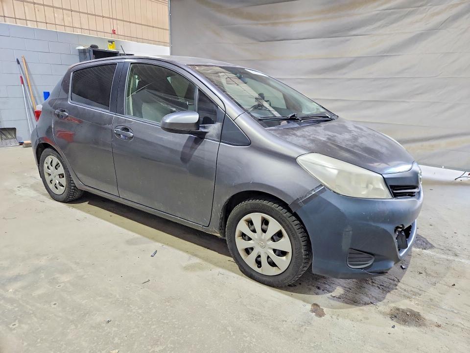 52191676 :رقم المزاد ، JTDKTUD36CD525671 vin ، 2012 Toyota Yaris مزاد بيع