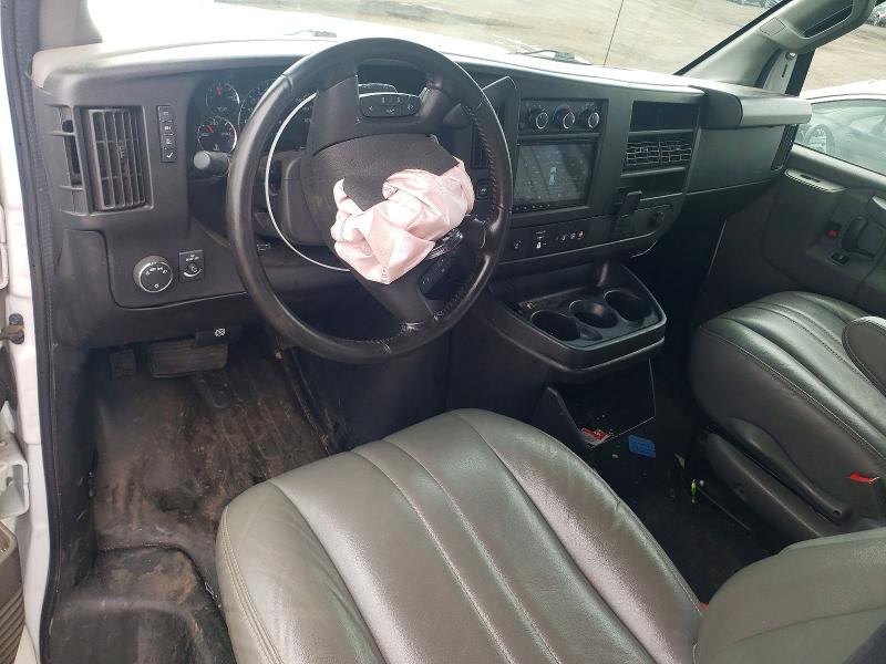 53918476 :رقم المزاد ، 1GCWGAFP8N1175081 vin ، 2022 Chevrolet Express G2500 مزاد بيع
