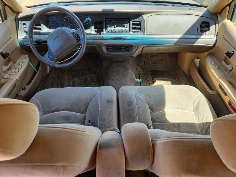 Продаж на аукціоні авто 1998 Ford Crown Victoria, vin: 2FAFP74W5WX179374, номер лоту: 53517976