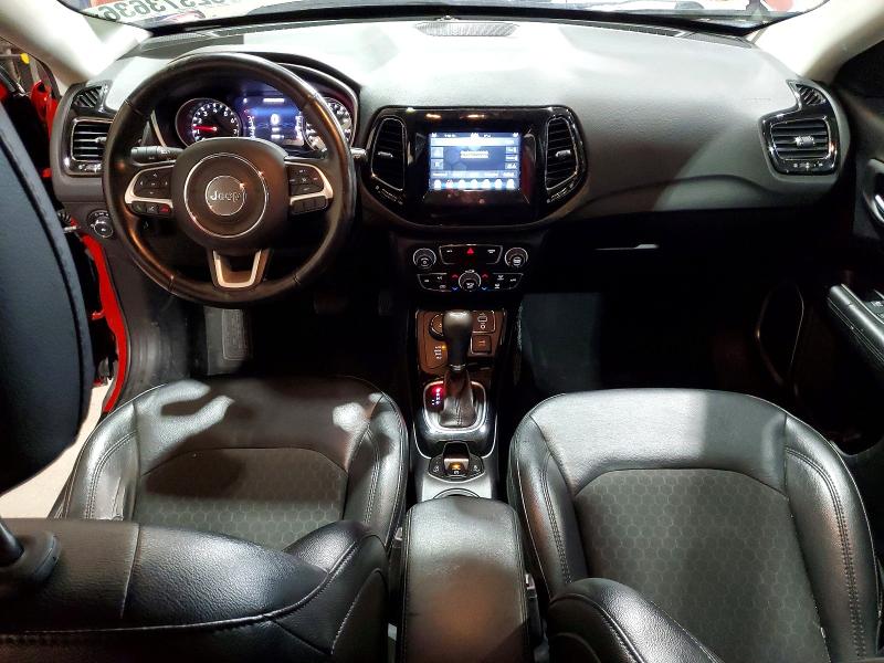 52373636 :رقم المزاد ، 3C4NJDBB3JT394283 vin ، 2018 Jeep Compass مزاد بيع