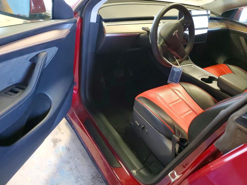 46142376 :رقم المزاد ، 7SAYGAEE3SF306075 vin ، 2025 Tesla Model Y مزاد بيع