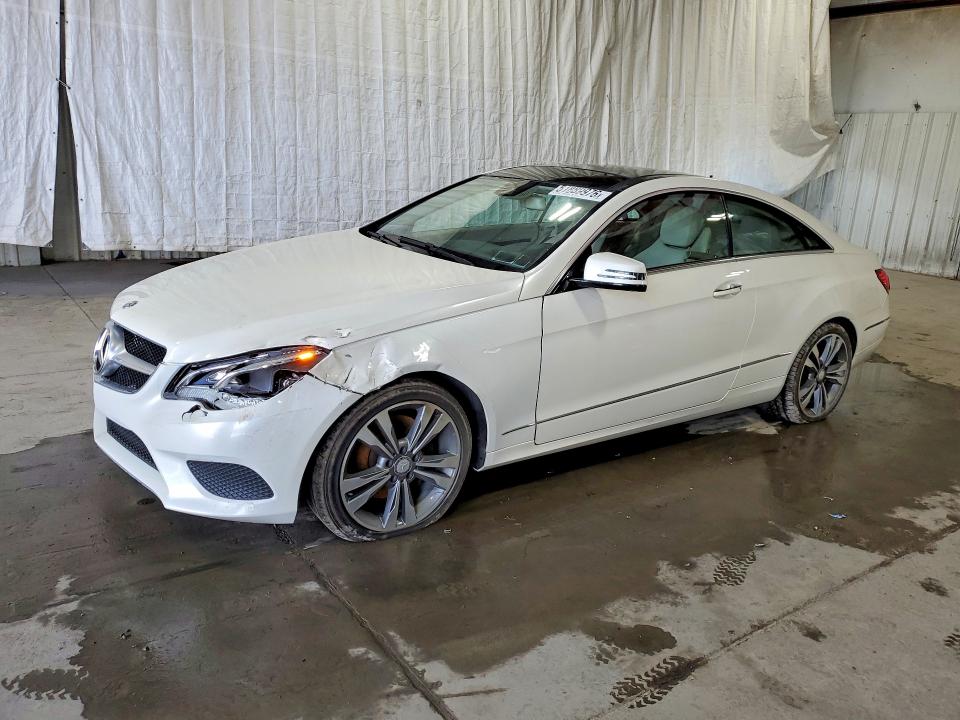 51889976 :رقم المزاد ، WDDKJ6HB6FF303875 vin ، 2015 Mercedes-benz E مزاد بيع