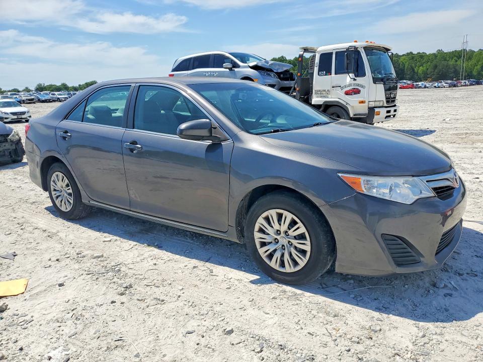 52231126 :رقم المزاد ، 4T1BF1FK7EU756474 vin ، 2016 Toyota Camry Base/se/le/xle مزاد بيع